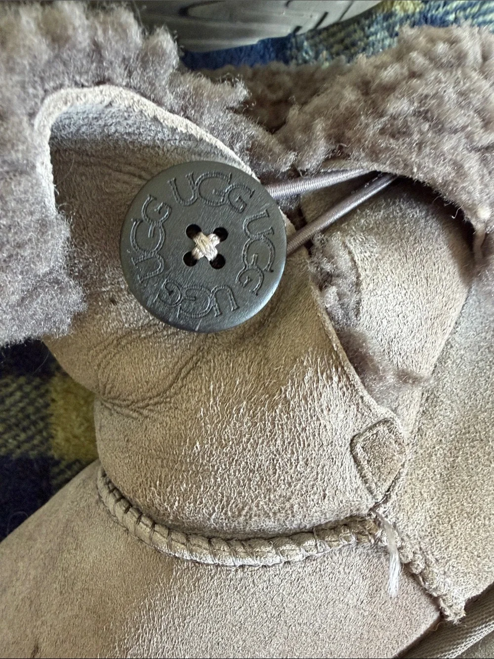 UGG Mini Bailey Button Grey Sheepskin Suede Boots Women's Size 7